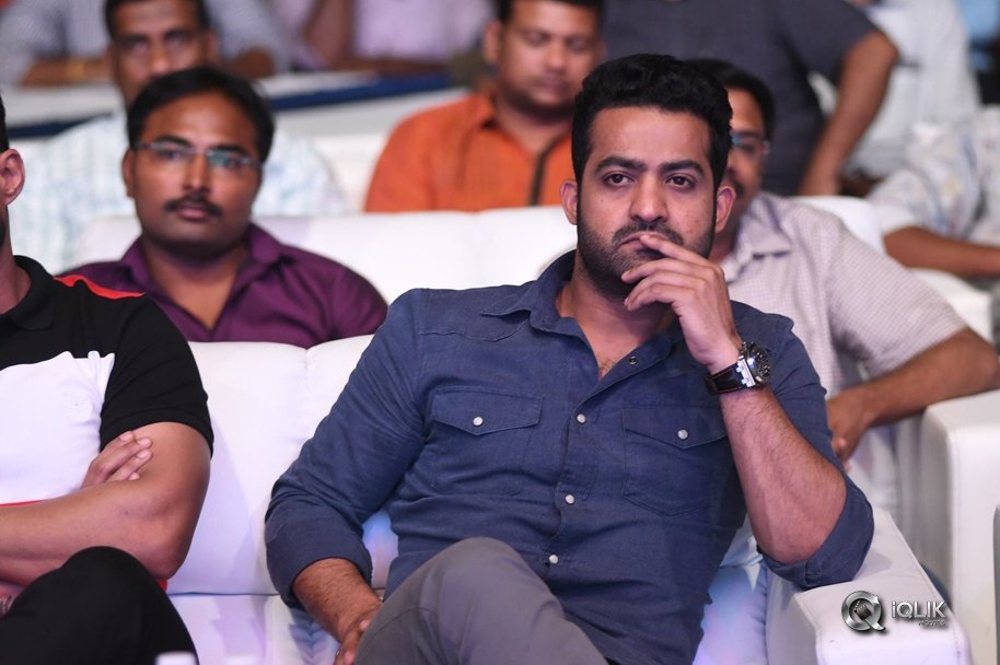 Naa-Nuvve-Pre-Release-Function-Photos